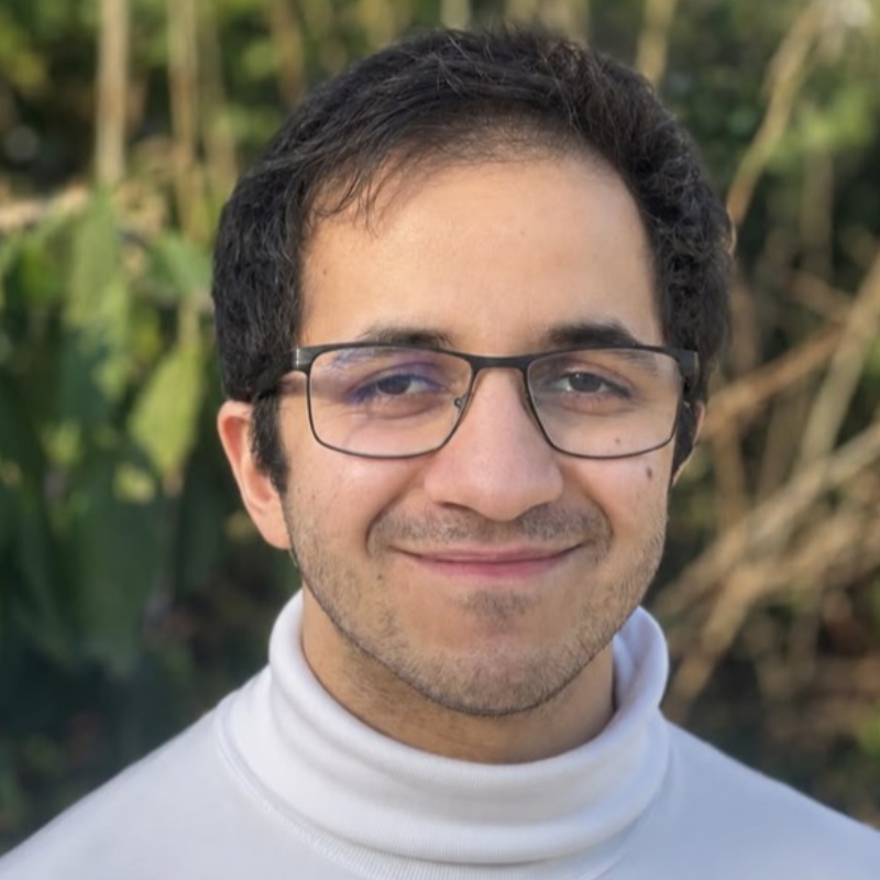  Arian Vosoghi